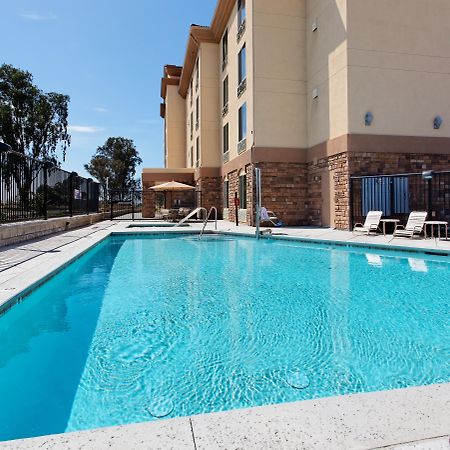 Holiday Inn Express Fresno Northwest - Herndon By Ihg Exterior photo