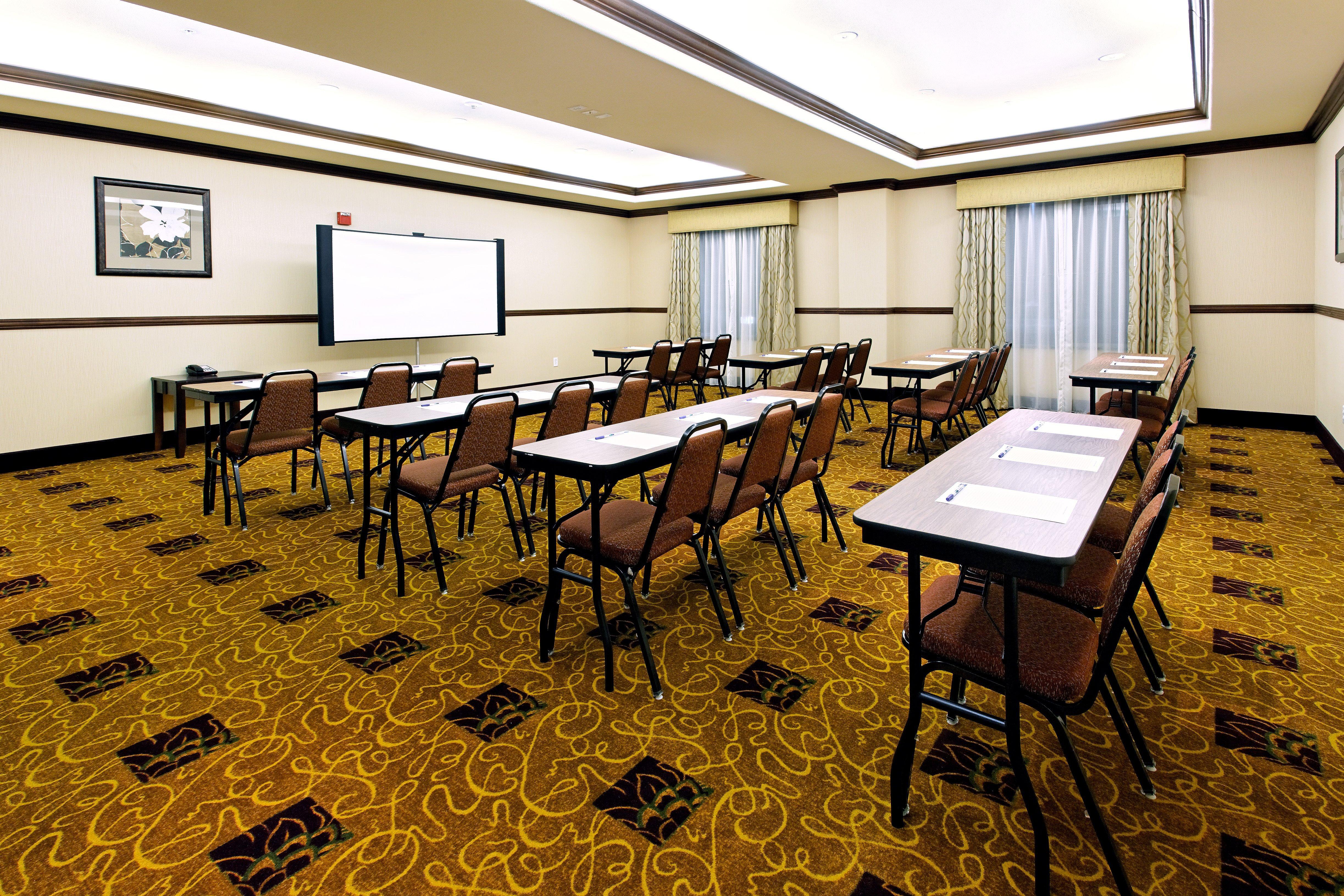 Holiday Inn Express Fresno Northwest - Herndon By Ihg Exterior photo